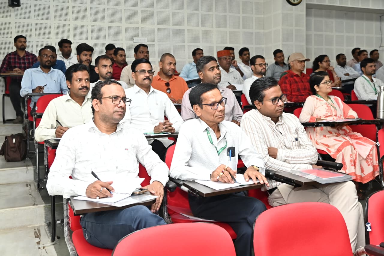 हैंड्स-ऑन AI प्रशिक्षण से अधिकारियों में बढ़ा आत्मविश्वास और दक्षता