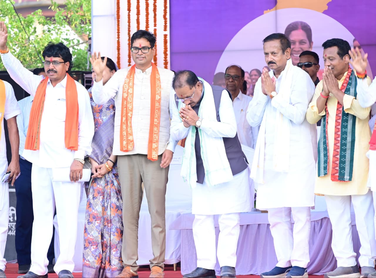जनसंवाद से विकास तक: CM साय ने रायगढ़ में दिखाई सुशासन की झलक