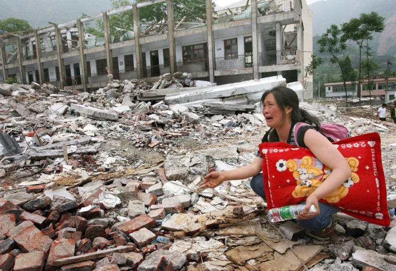 Midnight Earthquake in China Causes Panic, Hundreds Join Rescue Mission