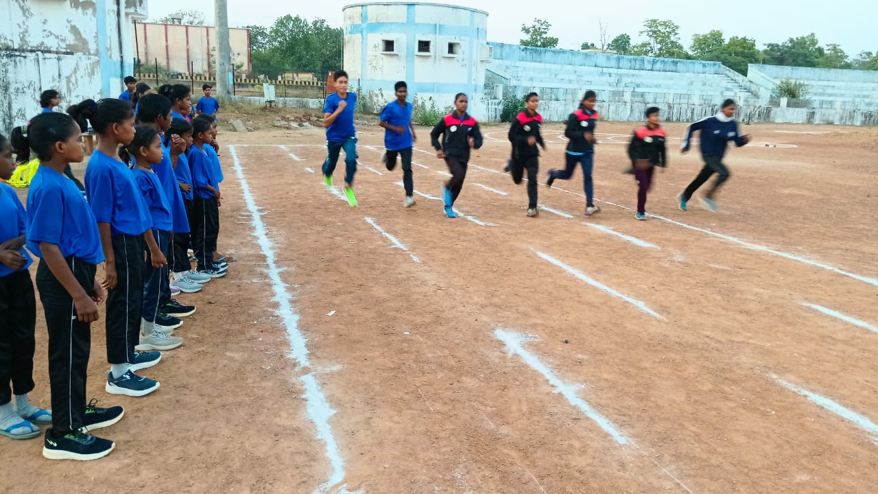 ग्रीष्मकालीन शिविर बना बच्चों के आत्मविश्वास और प्रतिभा का केंद्र