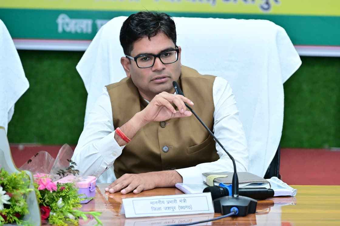 जनप्रतिनिधियों के साथ समन्वय से विकास कार्यों को गति देने पर जोर