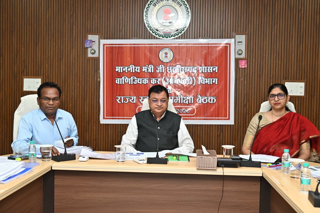 राजस्व लक्ष्य प्राप्ति के लिए आबकारी विभाग को सख्त दिशा-निर्देश