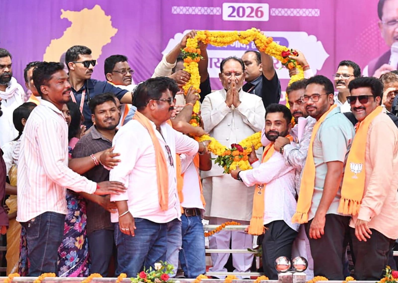योजनाओं की जमीनी हकीकत जानने पहुंचे CM, कई कार्यों का लोकार्पण