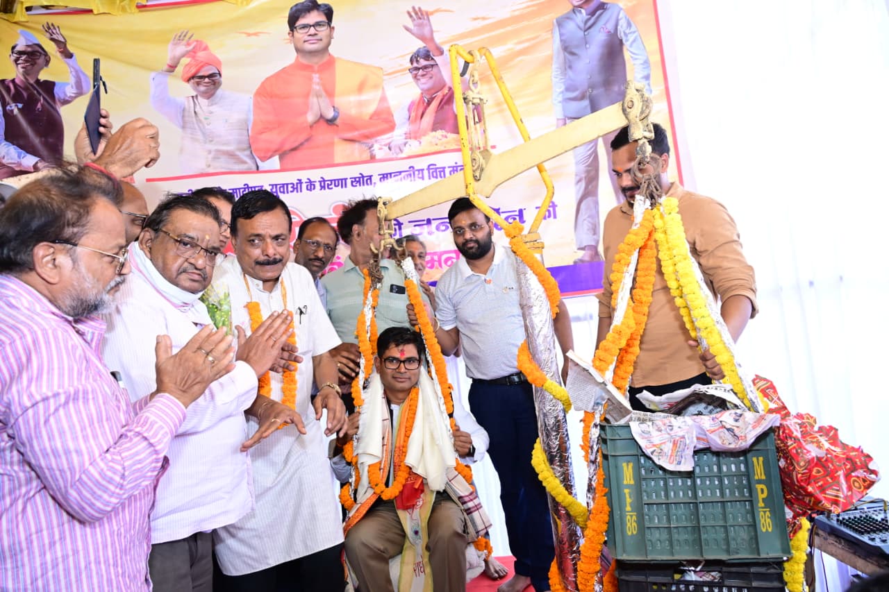 जन्मदिवस पर मिला खास सम्मान, ओपी चौधरी ने कहा- यह अमूल्य पल