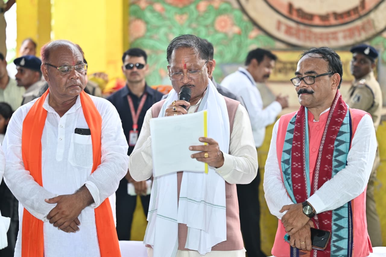 ‘एक पेड़ मां के नाम’ अभियान के साथ विकास और पर्यावरण का संदेश