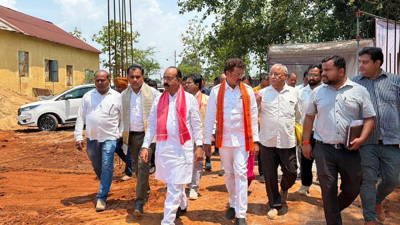शहरी विकास योजनाओं के निरीक्षण में अरुण साव ने दिखाई सख्ती