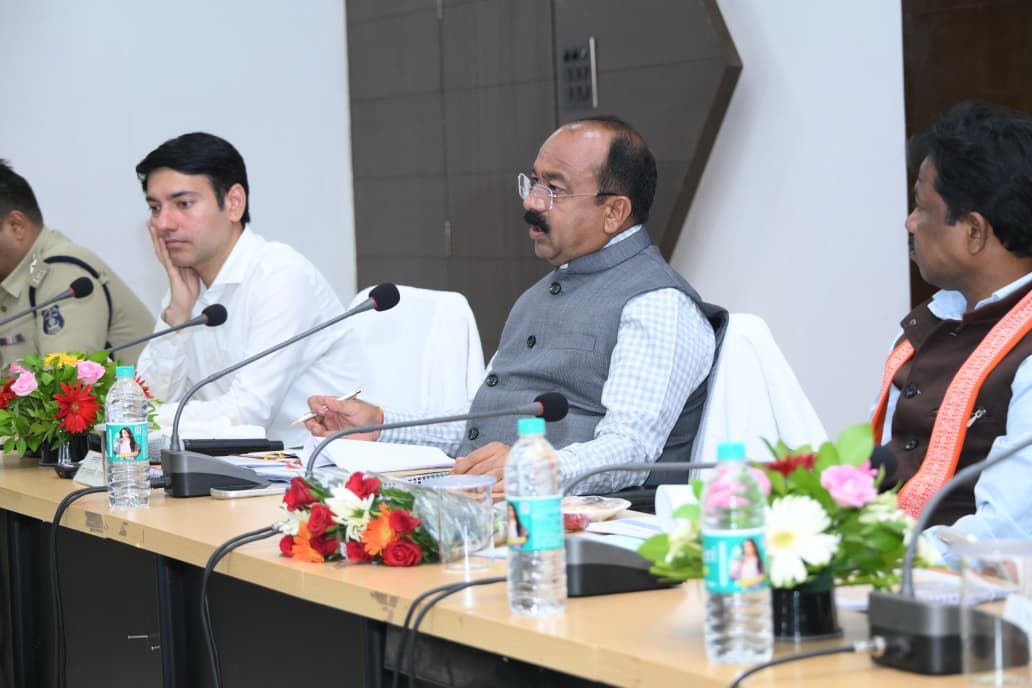 रेन वाटर हार्वेस्टिंग और जल संरक्षण पर नवाचार अपनाने के निर्देश