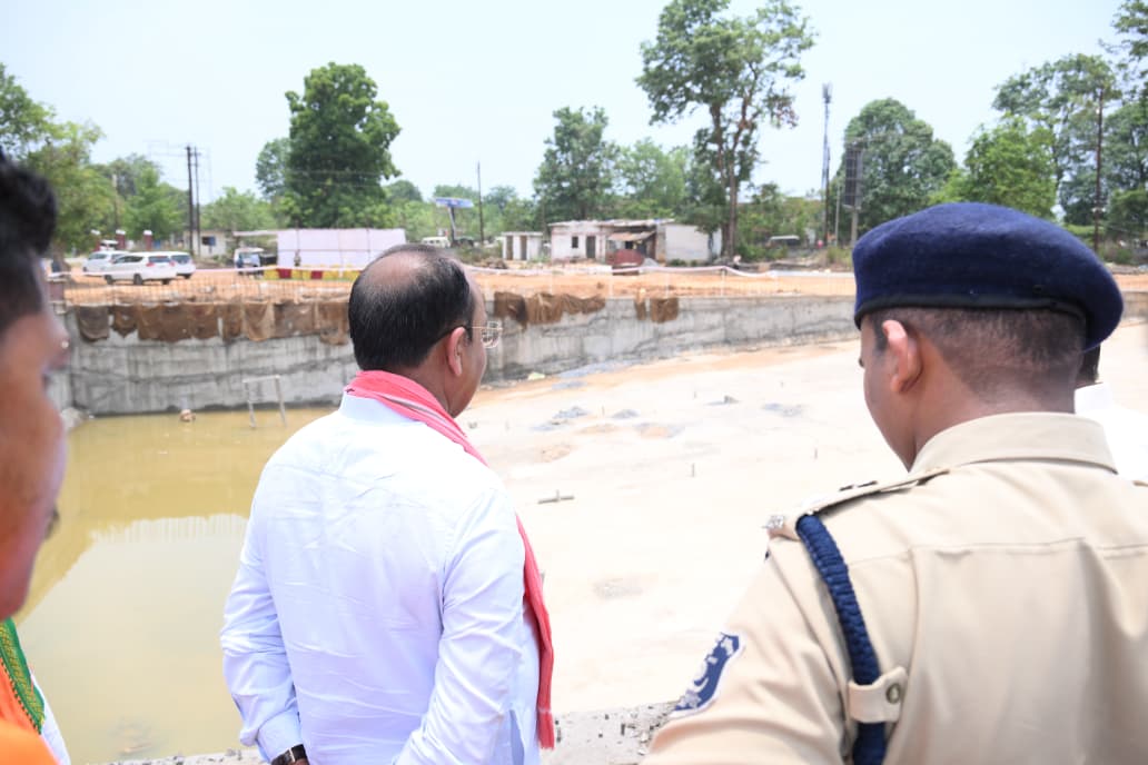 इंटेक-वेल और वाटर ट्रीटमेंट प्लांट का निरीक्षण, गुणवत्ता पर सख्त निर्देश