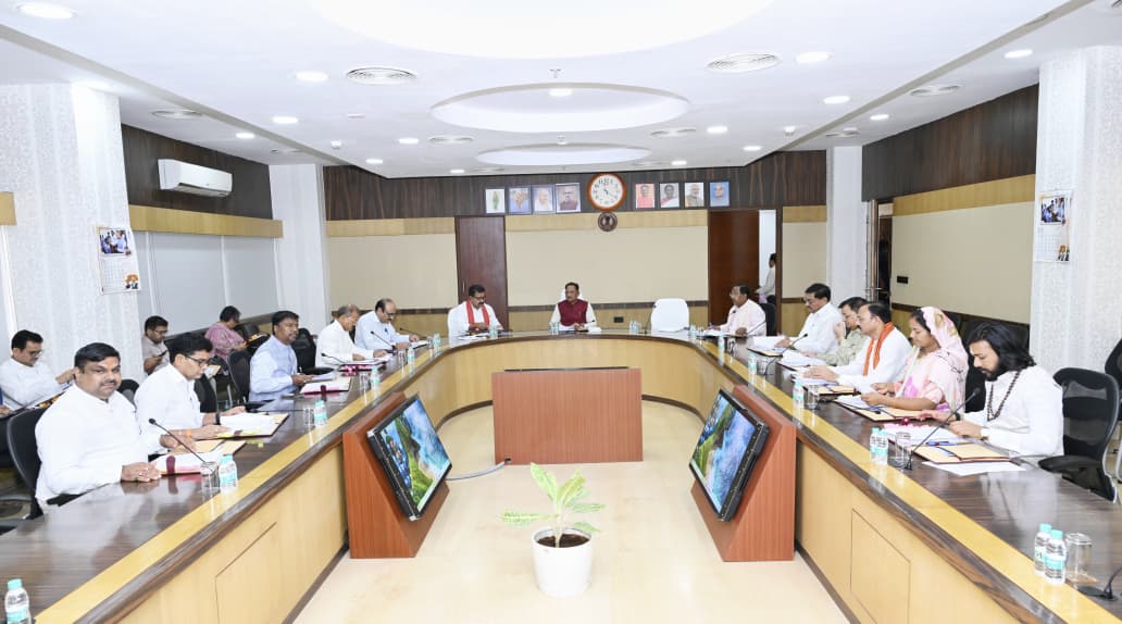 कैबिनेट बैठक के बाद मीडिया ब्रीफिंग, गेट नंबर 4 से प्रवेश
