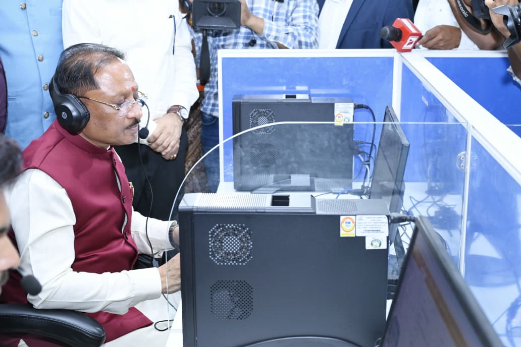 नागरिक-केंद्रित शासन को बढ़ावा, सीएम साय ने हेल्पलाइन सिस्टम का लिया जायजा