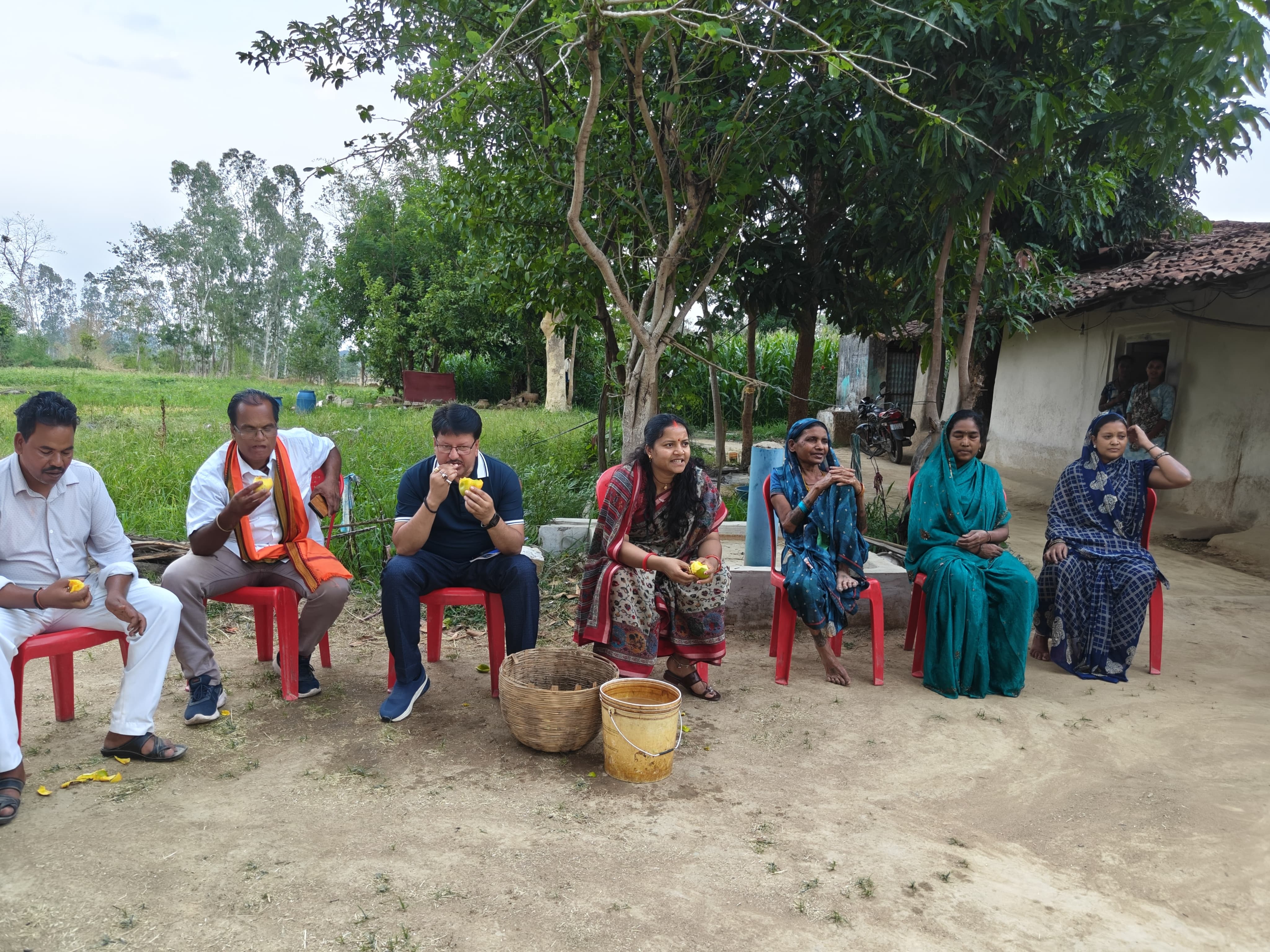 ग्रामीणों की समस्याओं पर त्वरित कार्रवाई के निर्देश