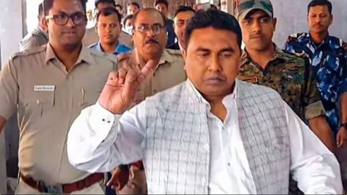 पूर्व TMC नेता शाहजहां शेख और 3 करीबी सहयोगियों पर मनी लॉन्ड्रिंग के आरोप तय...