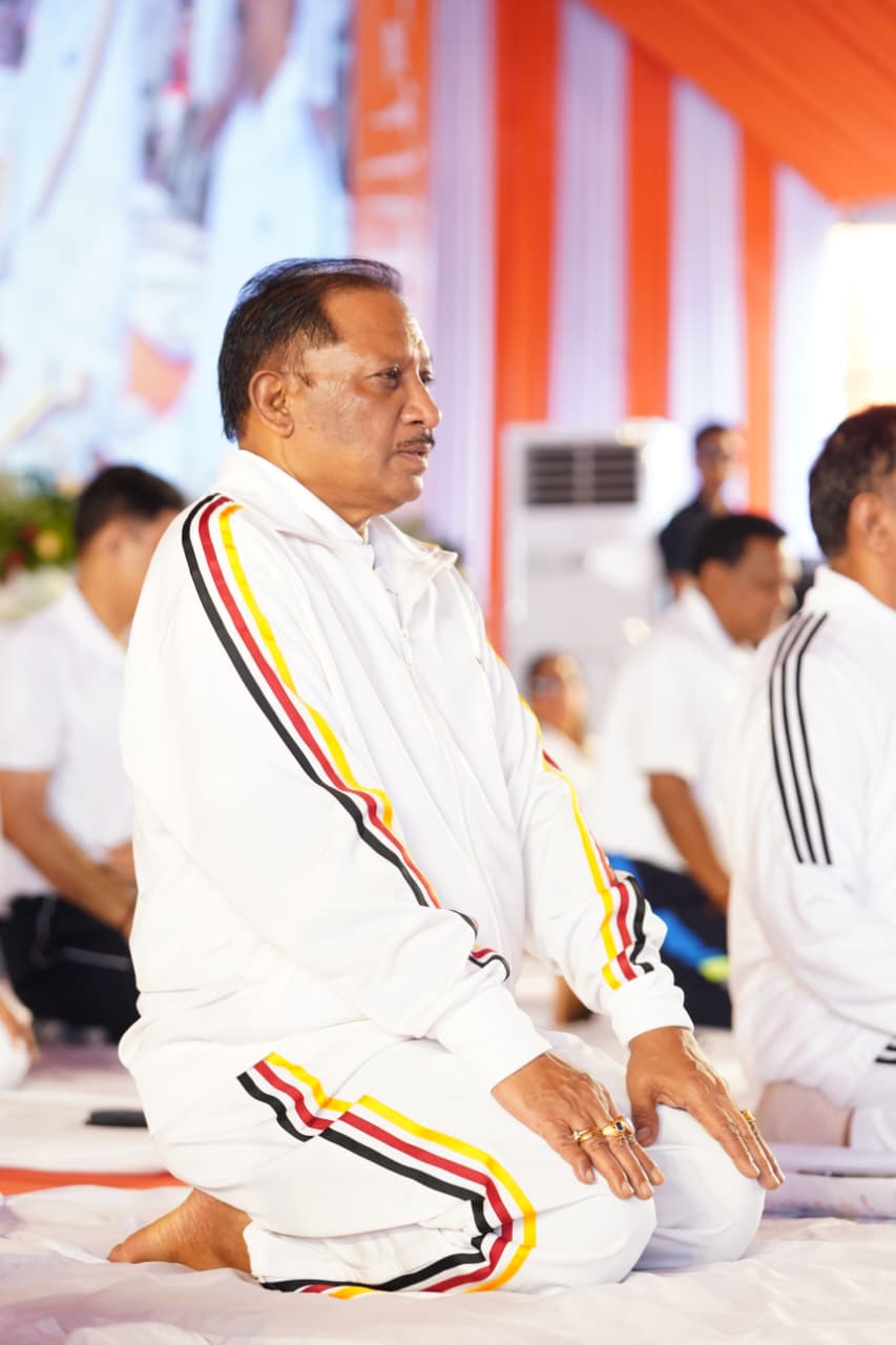 योग दिवस पर अंबिकापुर में दिखा जनसैलाब, सीएम ने किया योग