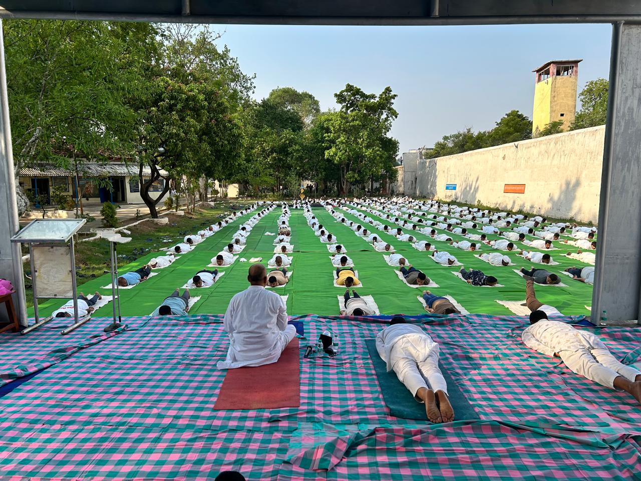 योग दिवस पर जेलों में दिखा उत्साह और अनुशासन