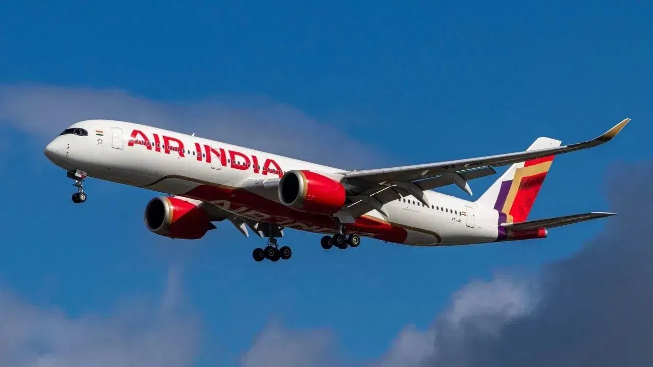हवाई सफर करने वालों के लिए खुशखबरी, टिकट कीमतों में कटौती के संकेत