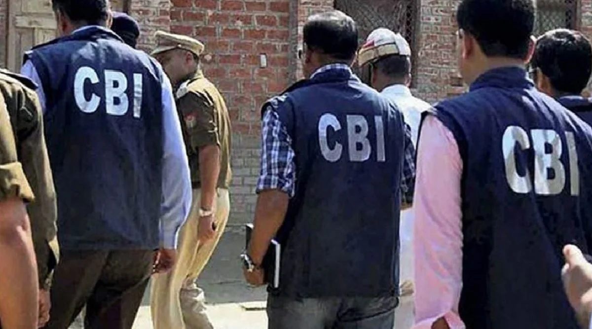 फर्जी वेबसाइट बनाकर ठगी करने वालों पर CBI का एक्शन, 16 राज्यों में छापे