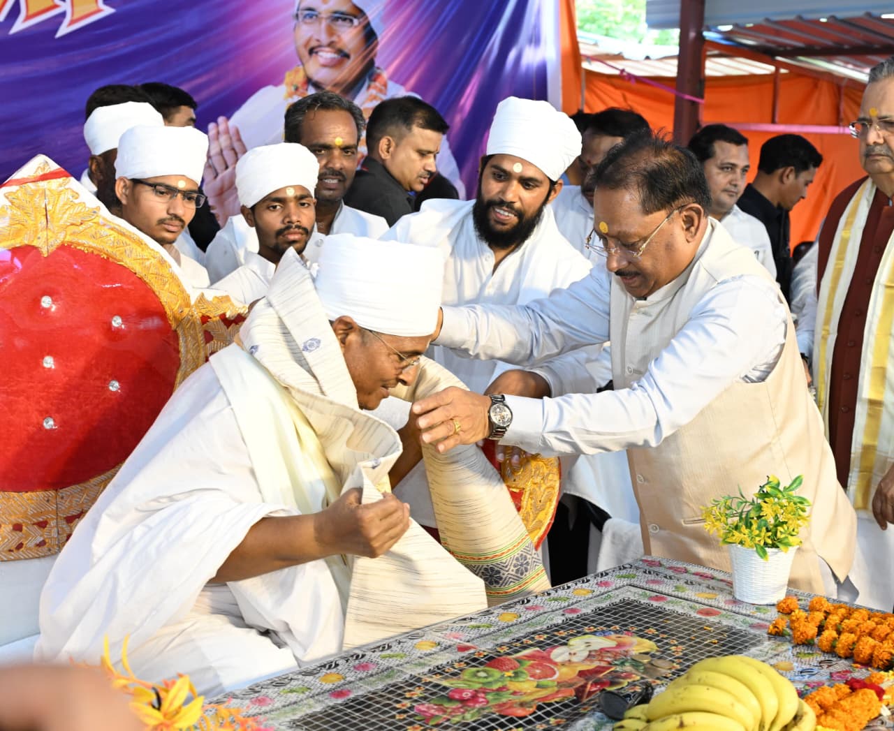 कबीर जयंती समारोह में लोकतंत्र, सेवा और समरसता पर जोर
