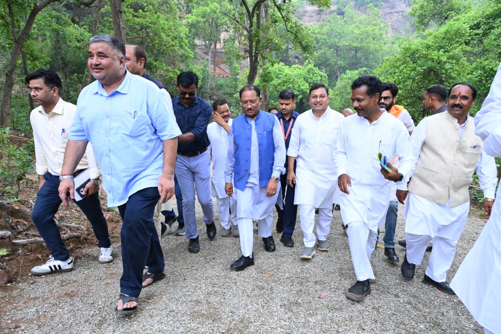 रामगढ़ महोत्सव के समापन पर मुख्यमंत्री ने पर्यटन विकास की योजनाओं पर की चर्चा