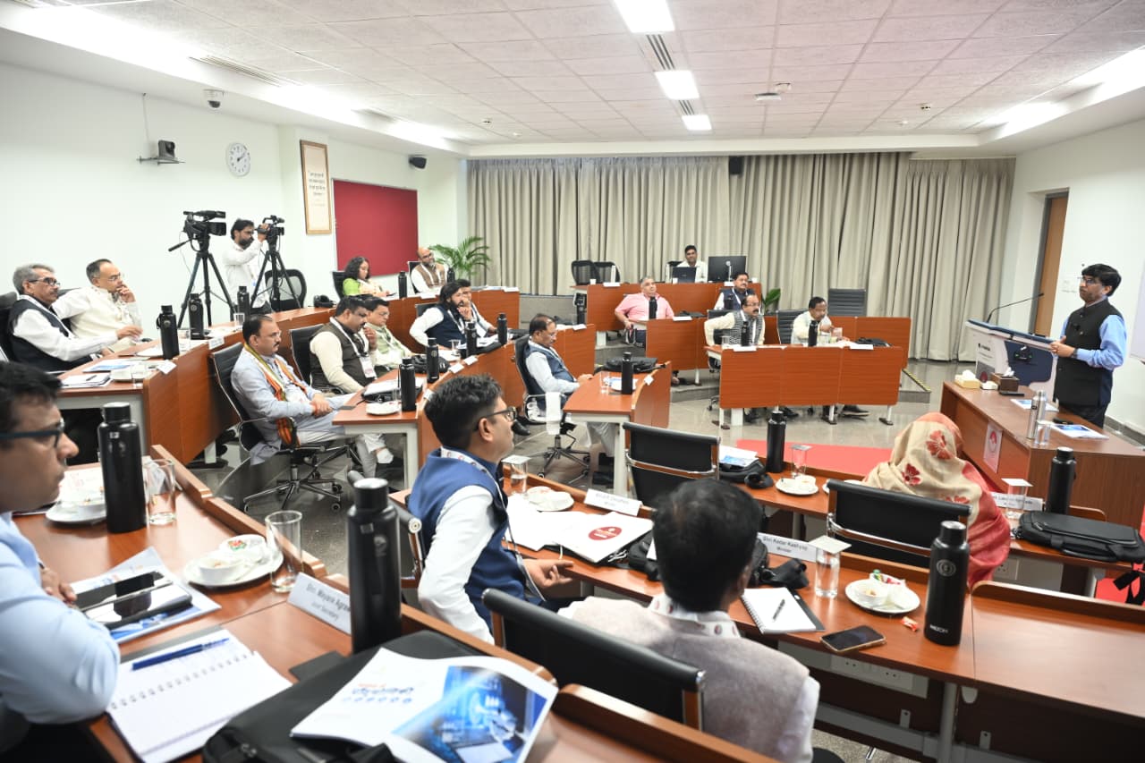 तकनीक, पारदर्शिता और जवाबदेही पर केंद्रित रहा चिंतन शिविर का पहला दिन