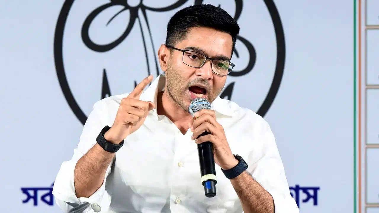 अभिषेक बनर्जी की मुश्किलें बढ़ीं, ‘सेवाश्रय’ मामले में दूसरी FIR दर्ज