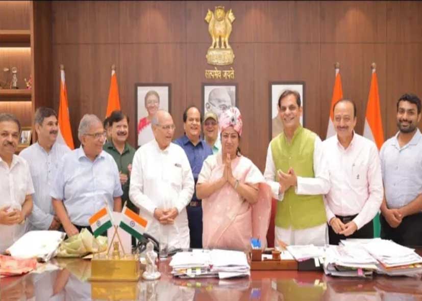 सदर बाजार को शिफ्ट नहीं करेगी सरकार, CM रेखा गुप्ता ने किया साफ इनकार