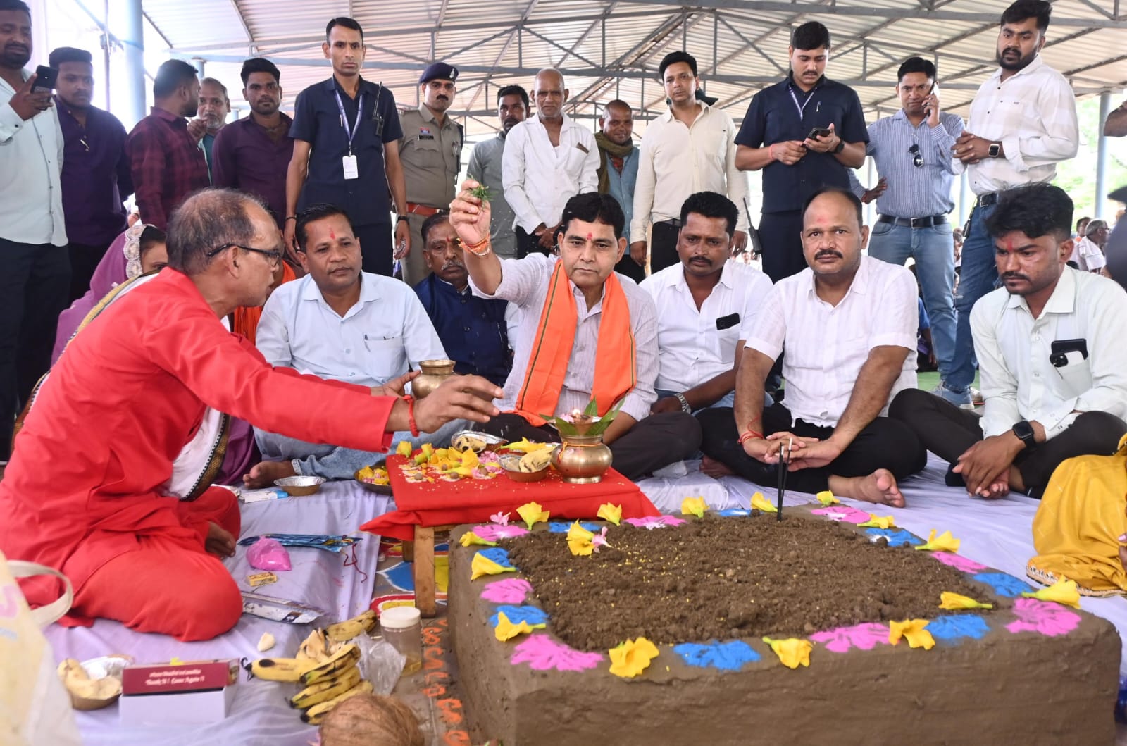 किसानों, महिलाओं और युवाओं के लिए सरकार की योजनाओं का लाभ बढ़ा