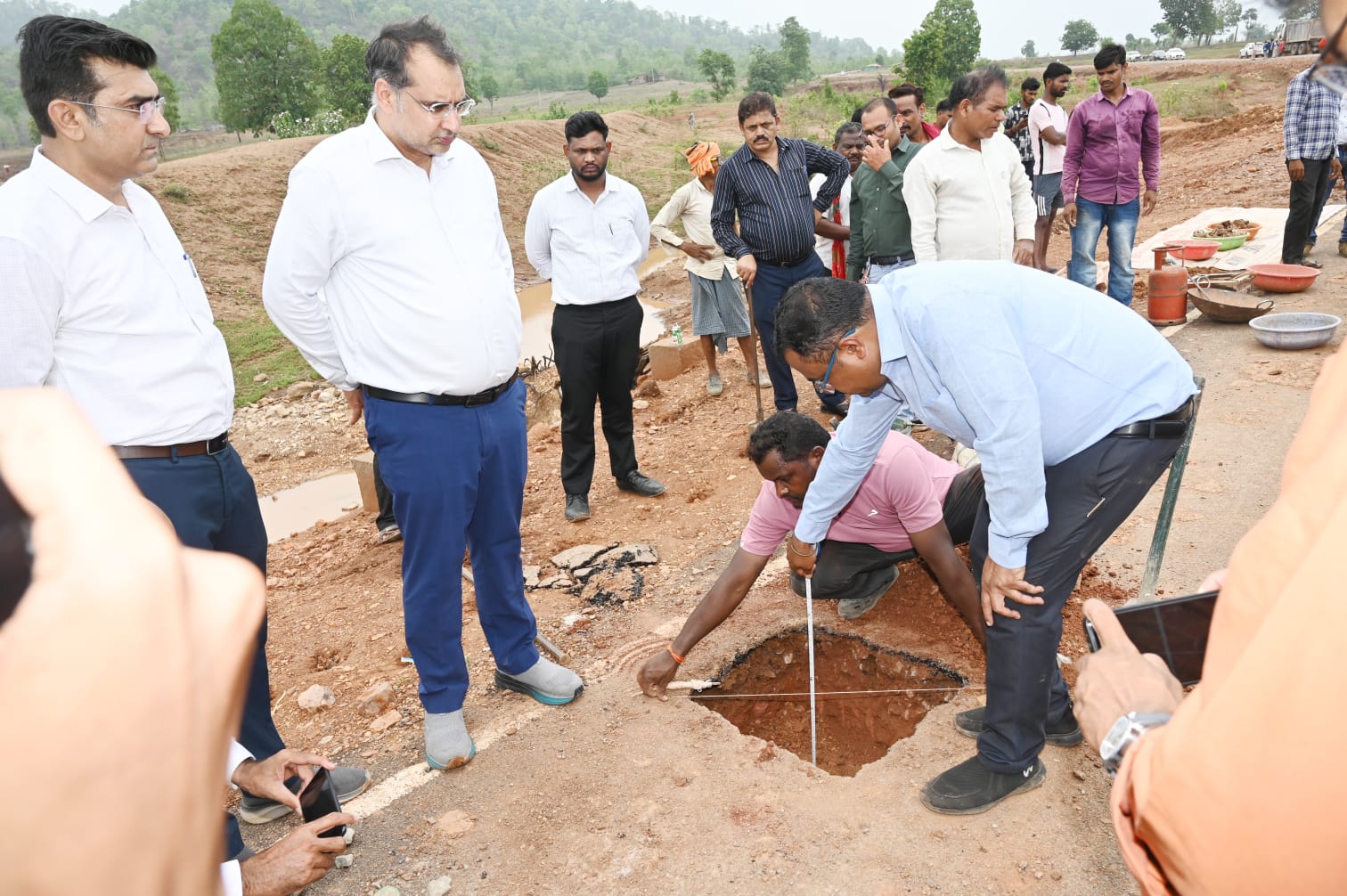 पीएम जनमन योजना की सड़क निर्माण गुणवत्ता पर सरकार सतर्क