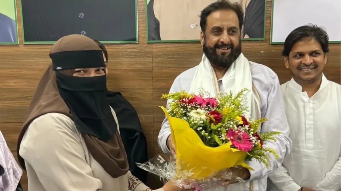 BMC ने गोवंडी की AIMIM पार्षद रोशन शेख की सदस्यता की रद्द