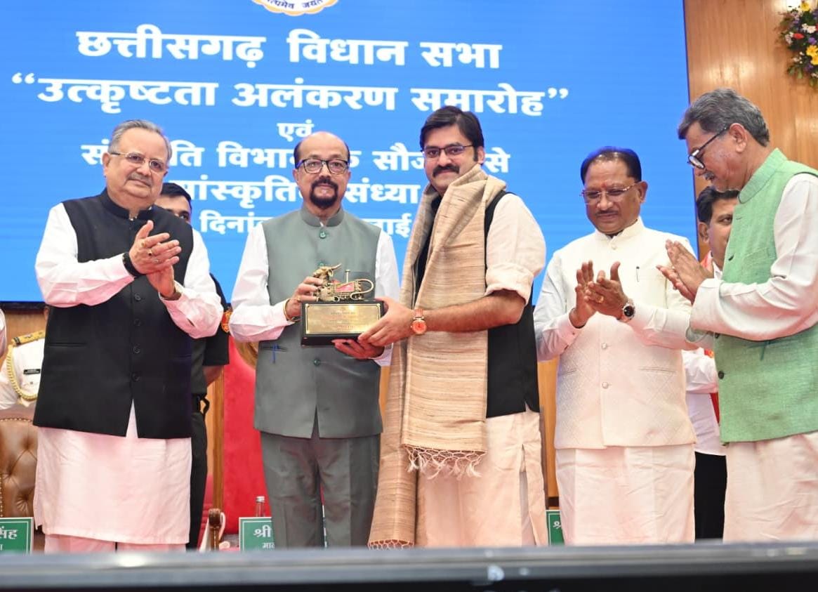 राज्यपाल ने जनप्रतिनिधियों से जनसेवा और उत्तरदायित्व निभाने का किया आह्वान