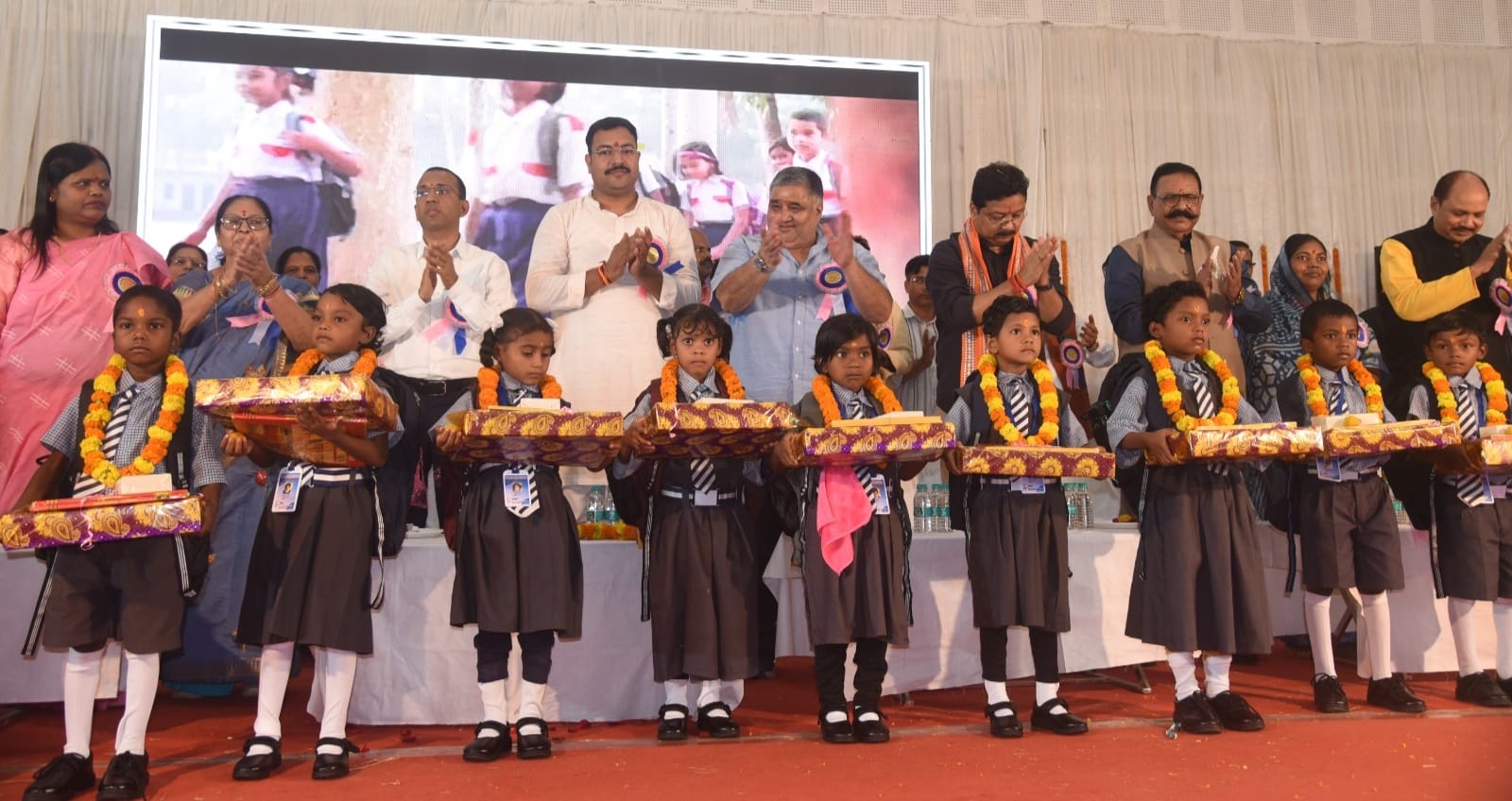शाला प्रवेश उत्सव में शिक्षा, सम्मान और प्रेरणा का अनूठा संगम