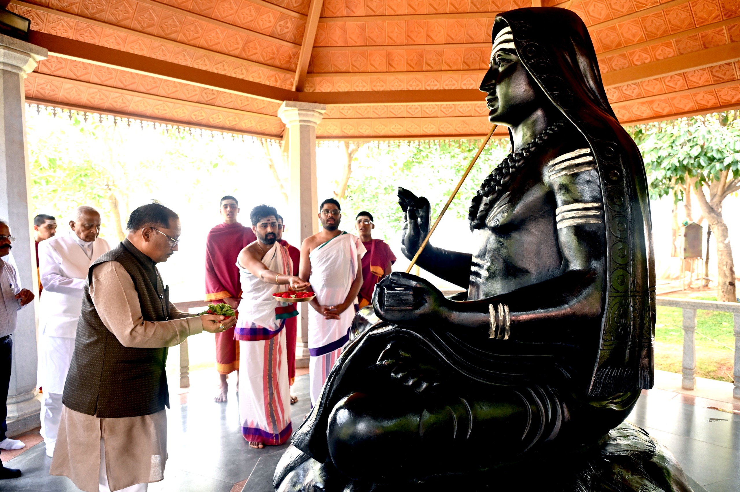 सत्य साई ग्राम में जनकल्याणकारी मॉडल का मुख्यमंत्री ने किया अवलोकन