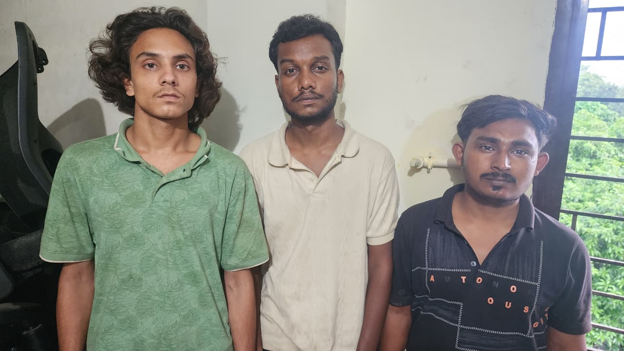 तकनीकी जांच से खुला साइबर फ्रॉड का राज, तीन आरोपी गिरफ्तार