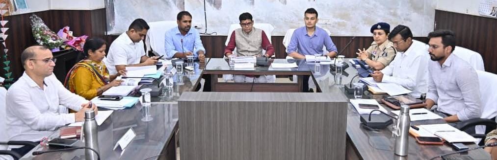 स्वामित्व और जाति प्रमाण पत्र हितग्राहियों को वितरित, मंत्री ने दिए सुशासन के मंत्र