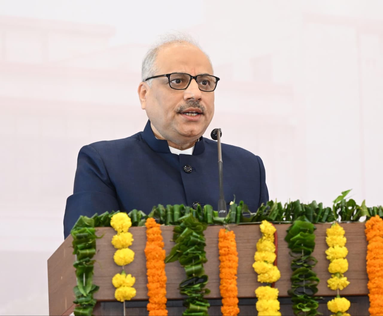 नए कानूनों के लिए सतत प्रशिक्षण और तकनीकी क्षमता विकास पर जोर