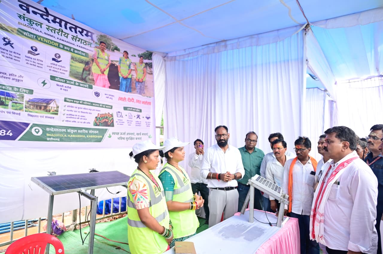 ग्रामीण उद्यमिता को नई उड़ान दे रहा संभागीय सरस मेला : उपमुख्यमंत्री विजय शर्मा