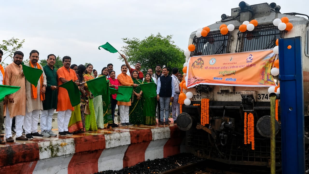 श्रद्धालुओं के लिए सरकार की विशेष सौगात, रामलला और काशी विश्वनाथ के होंगे दर्शन