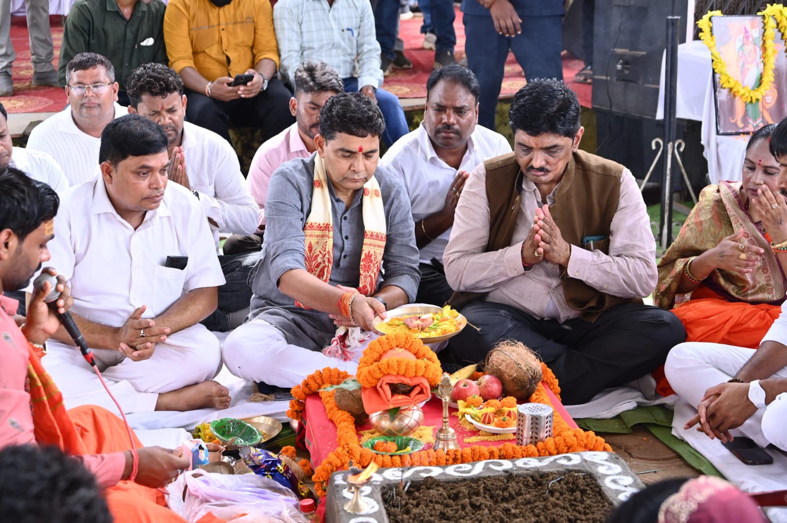 युवाओं को मंत्री टंक राम वर्मा का संदेश—संघर्ष और सहयोग से मिलेगी सफलता