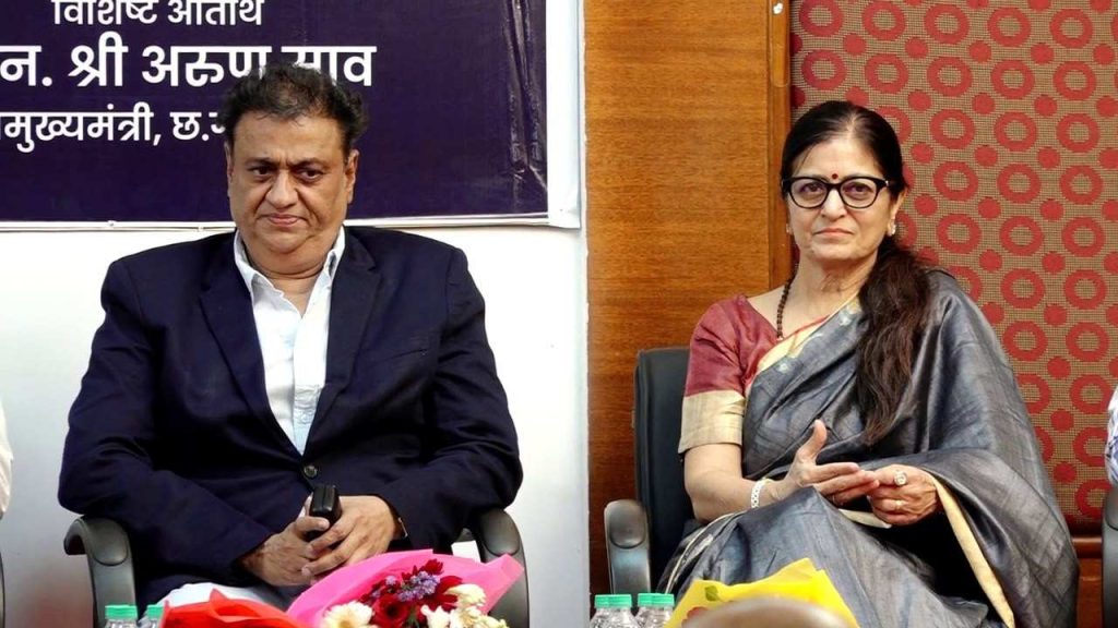 निःशुल्क इलाज की अनूठी पहल, श्री नारायणा हॉस्पिटल में विशेषज्ञ डॉक्टर कर रहे सर्जरी