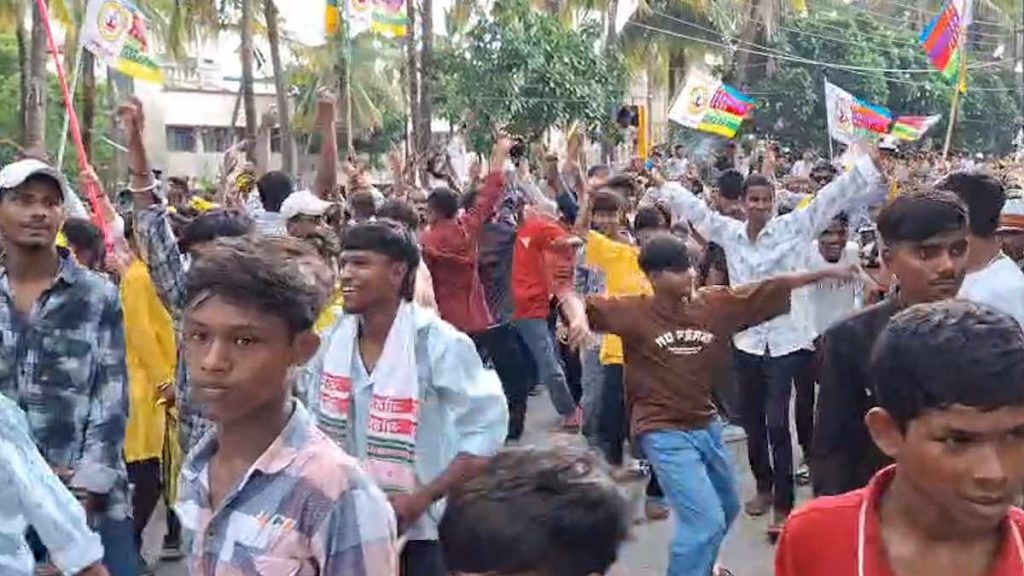 बिलासपुर में विश्व आदिवासी दिवस पर एकजुट हुआ समाज, प्रकृति बचाने की अपील
