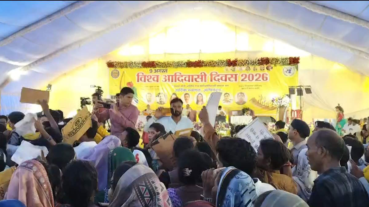 ढोल-नगाड़ों की थाप पर थिरका सारंगढ़, आदिवासी दिवस पर लोकनृत्य ने बांधा समां