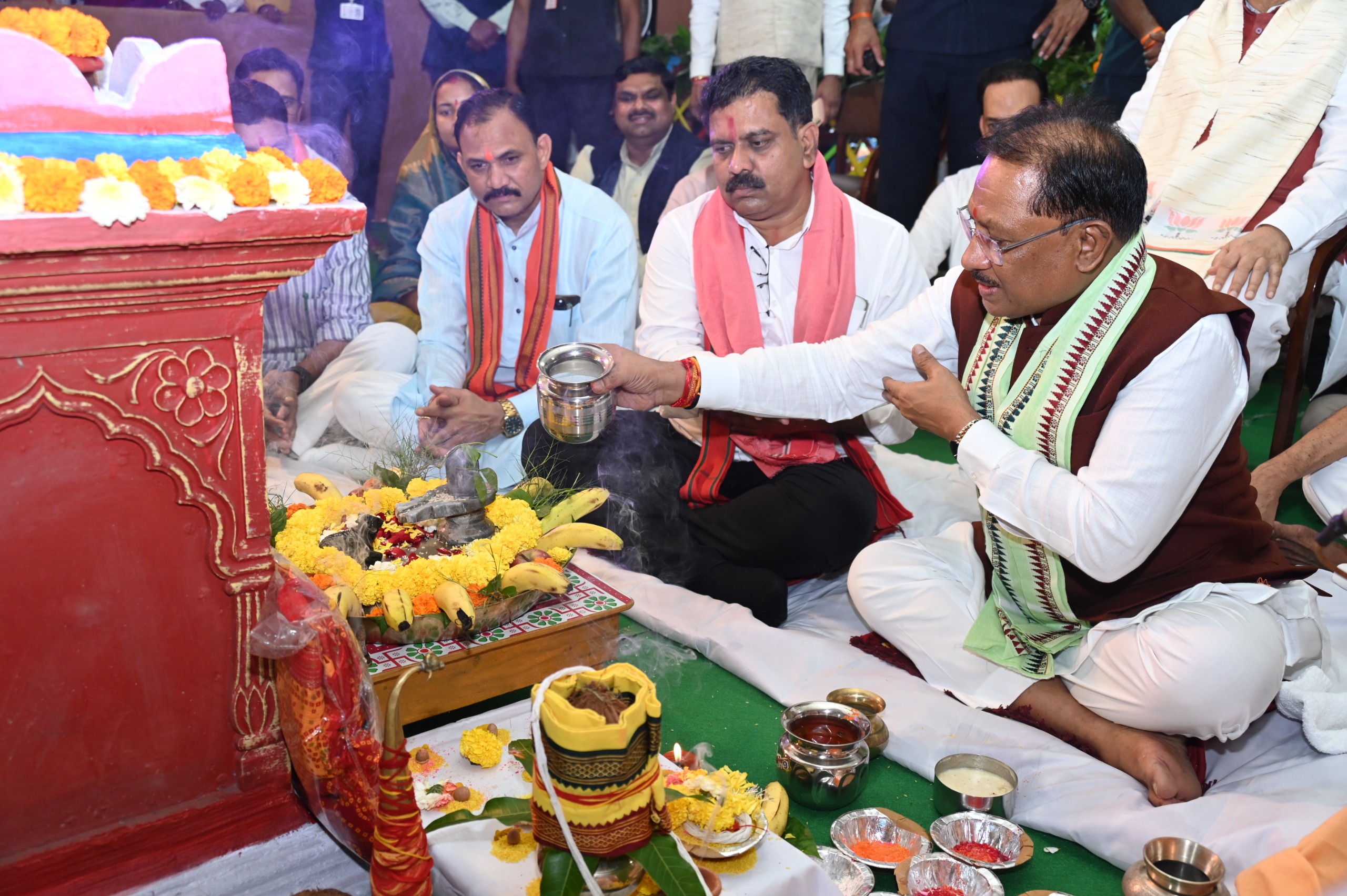 कृषि औजारों की पूजा से गेड़ी के उल्लास तक, हरेली में दिखती है छत्तीसगढ़ की पहचान