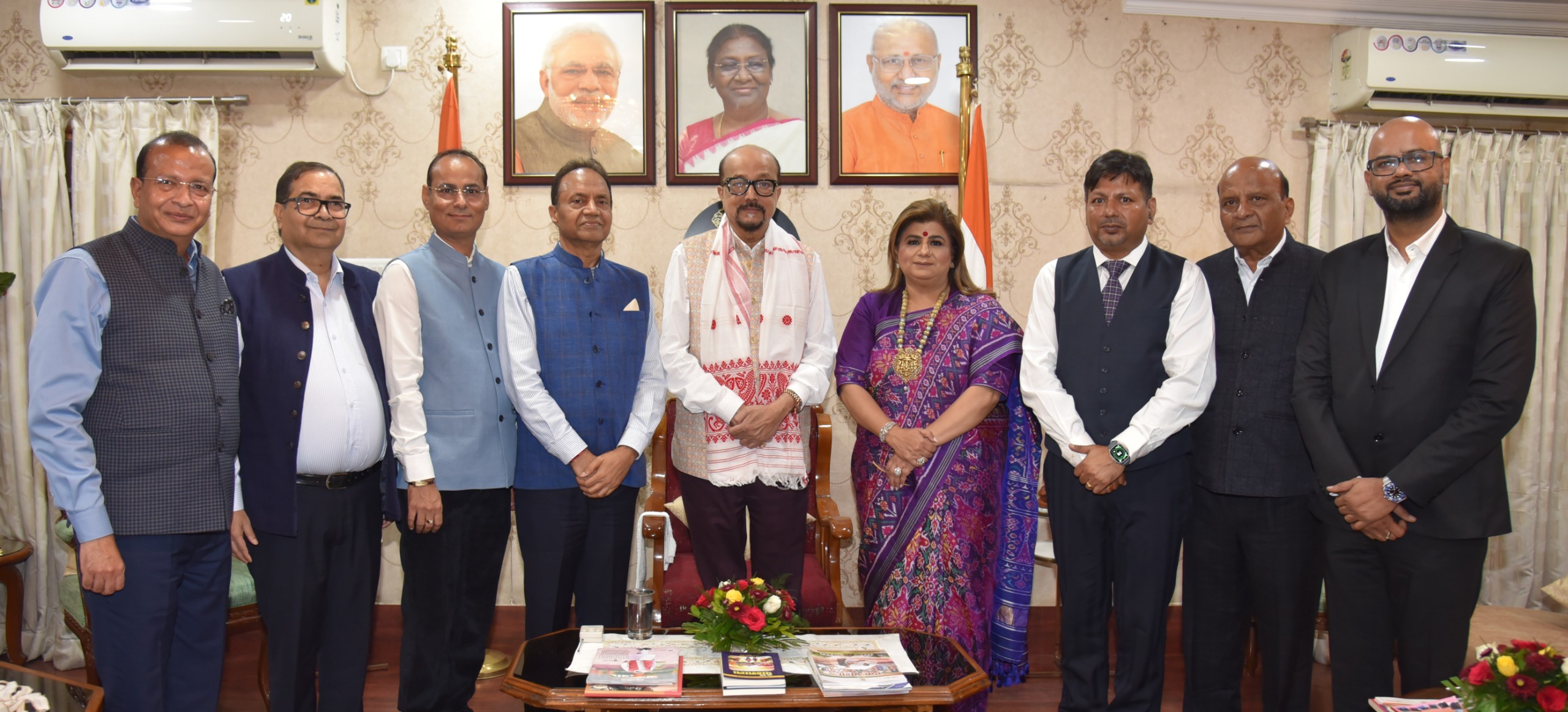 व्यापार विस्तार के नए रास्तों पर राज्यपाल रमेन डेका से चैंबर प्रतिनिधियों की चर्चा