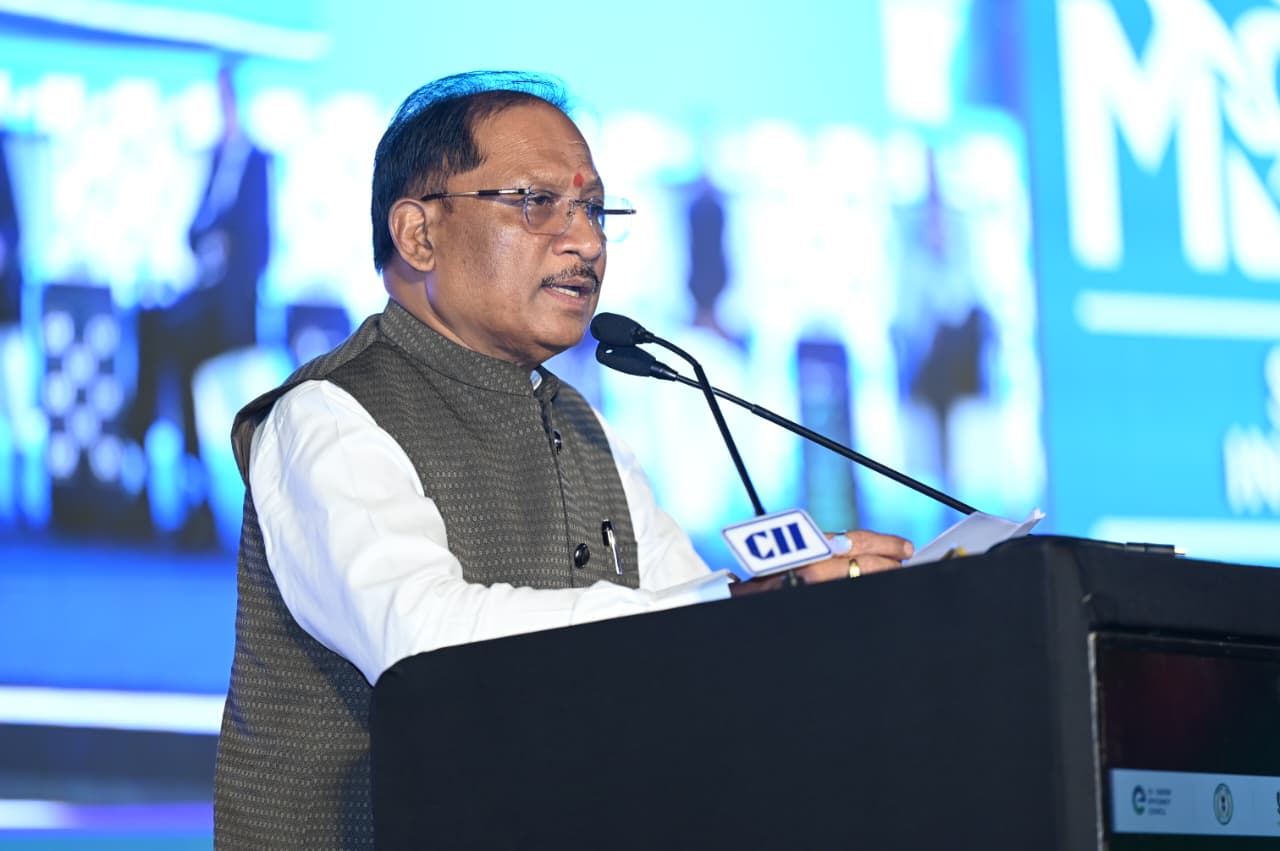 पीएम सूर्यघर, स्वनिधि और आवास योजना के ऋण प्रकरणों में तेजी लाने के निर्देश