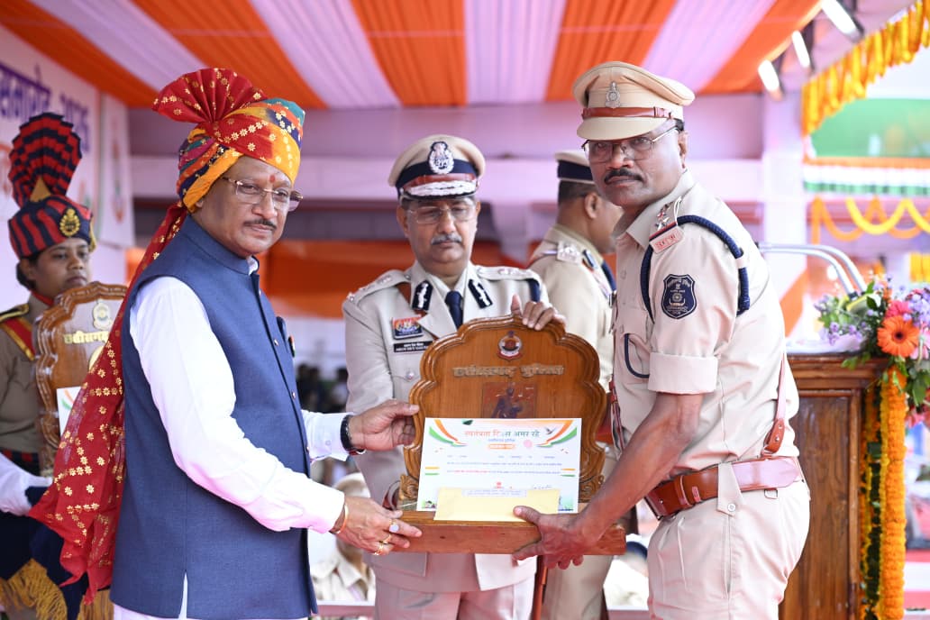 स्वतंत्रता दिवस समारोह में साहस, संगीत और अनुशासन का शानदार संगम