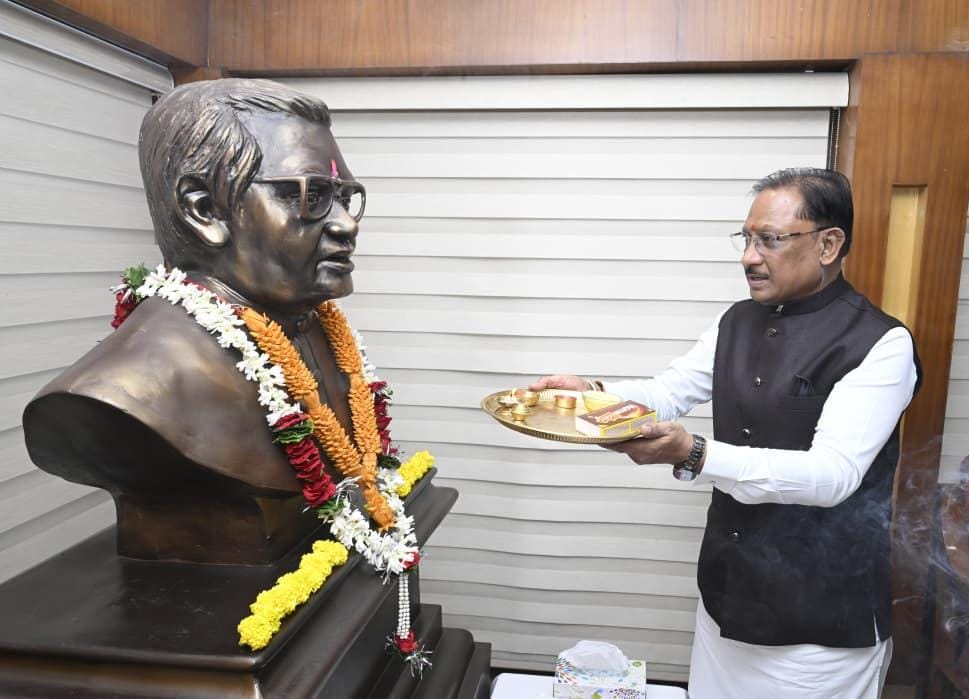 अटल जी की विकास विरासत को आगे बढ़ाने प्रतिबद्ध छत्तीसगढ़ सरकार : मुख्यमंत्री साय