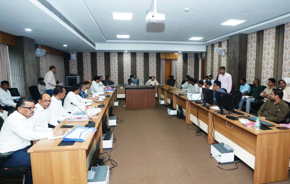हर 15 दिन में होगी सड़क-पुल निर्माण की समीक्षा, अधिकारियों को नियमित निरीक्षण के निर्देश