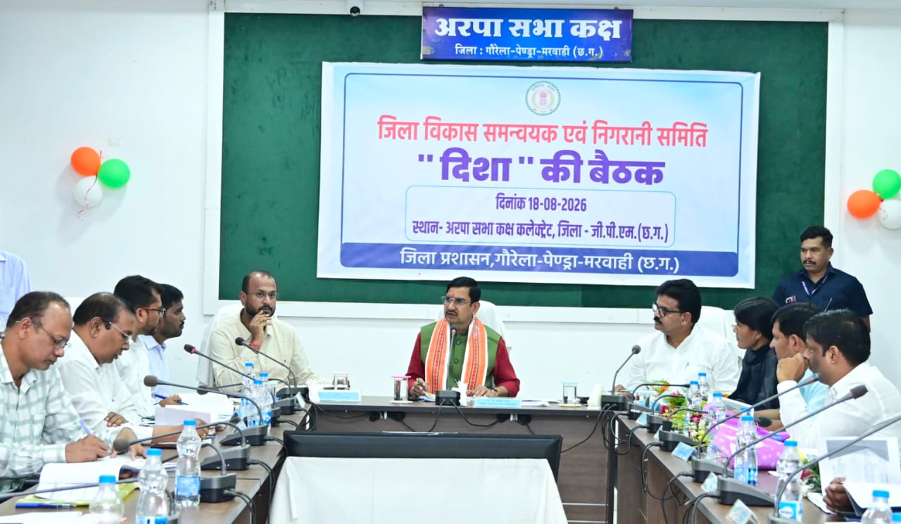 विकास योजनाओं को मिले गति, निर्माण कार्य समय-सीमा में हों पूर्ण : केंद्रीय राज्य मंत्री तोखन साहू