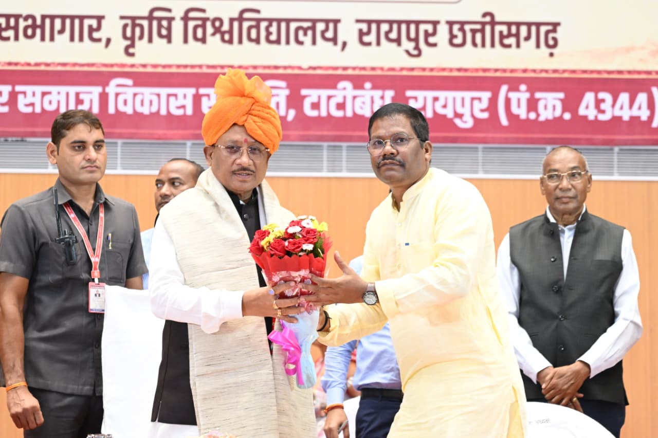 पीएम जनमन और धरती आबा अभियान से जनजातीय गांवों में पहुंच रहा विकास