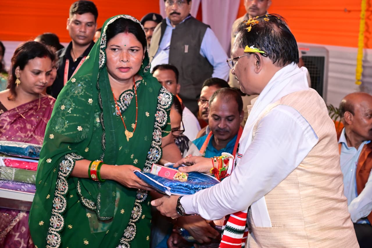 बेटियों के सुरक्षित भविष्य के लिए सुकन्या समृद्धि योजना का संदेश