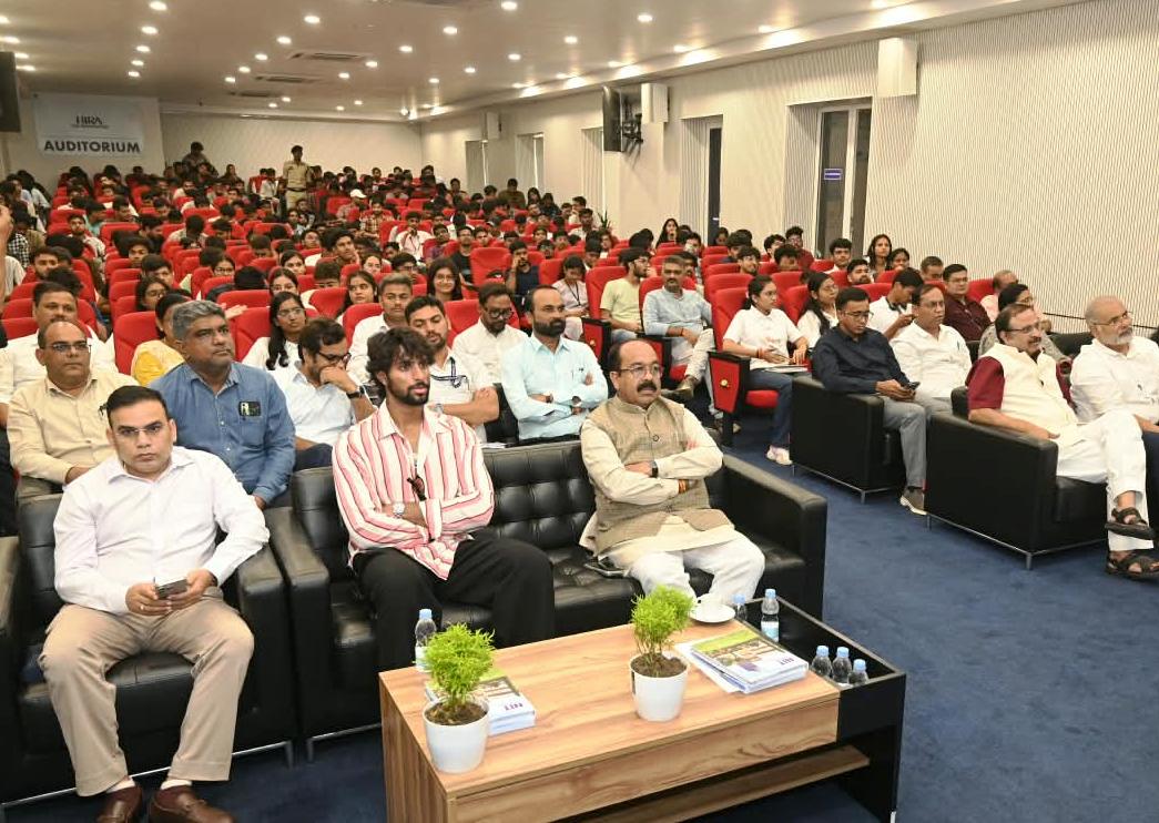 खेल सुविधाओं के विस्तार और प्रतिभा विकास पर युवाओं ने दिए सुझाव